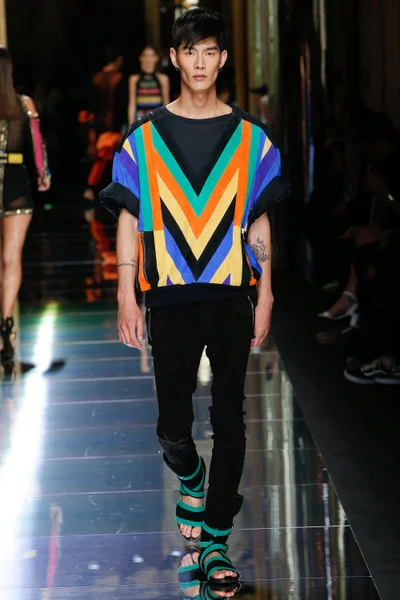 Look 44